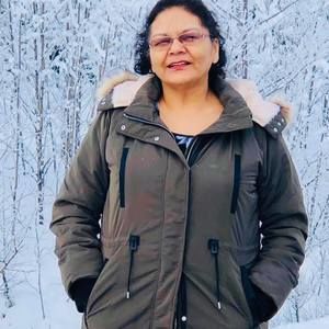 Meet your Posher, Flora